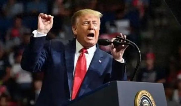 股票配资亲身经历 美元霸权七寸遭重击! 美国正亲手终结其金融神话!